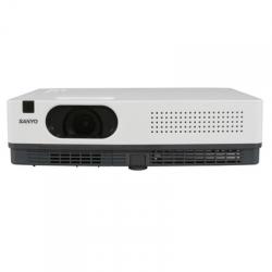 XGA 1024x768  2200 LUMENS   IMAGEN: 40-300" Proyector Sanyo PLC-XD2200